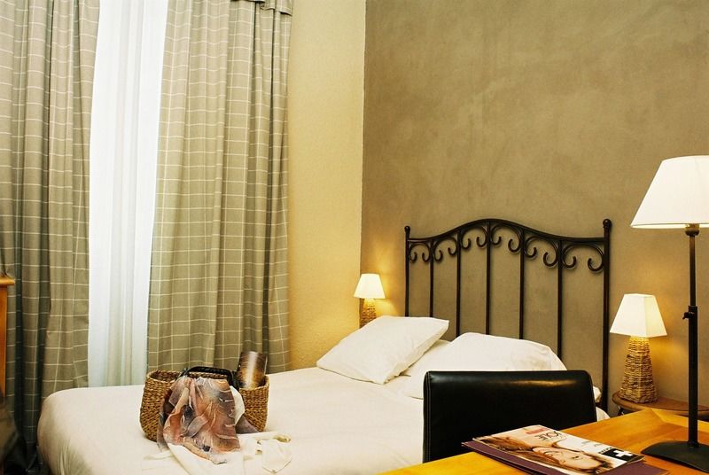 Hotel De L'horloge