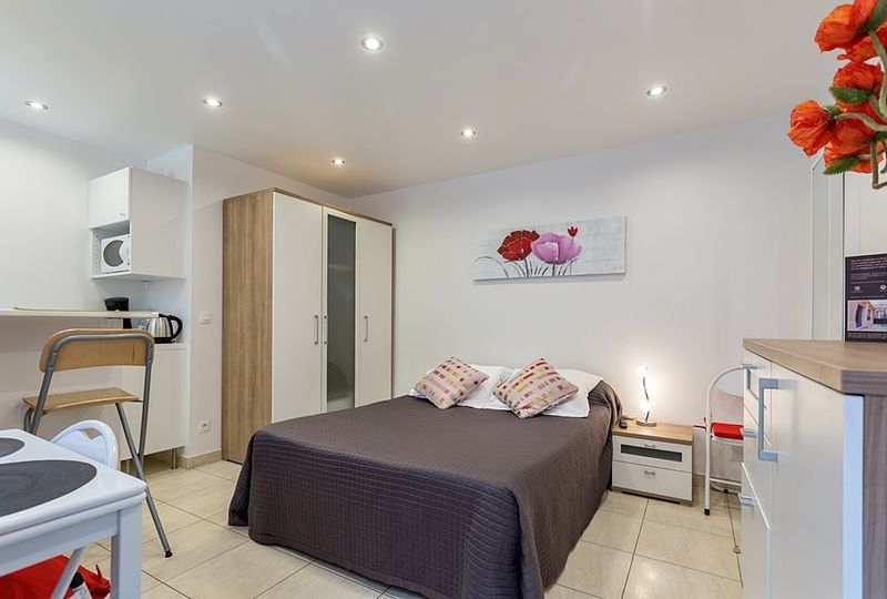 De L'horloge Hotel 4*
