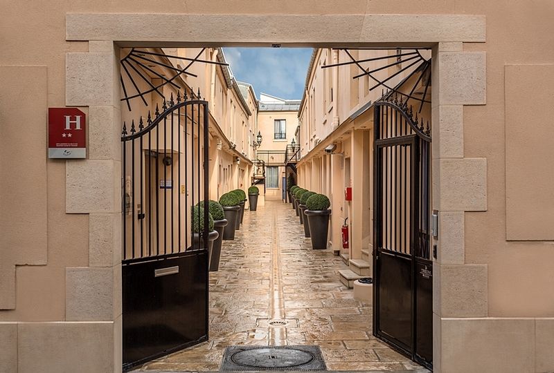 Hotel De L'horloge