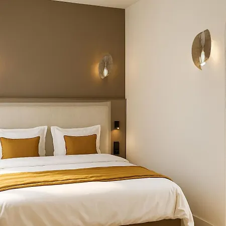 Hotel De L'Horloge Avignon Room photo