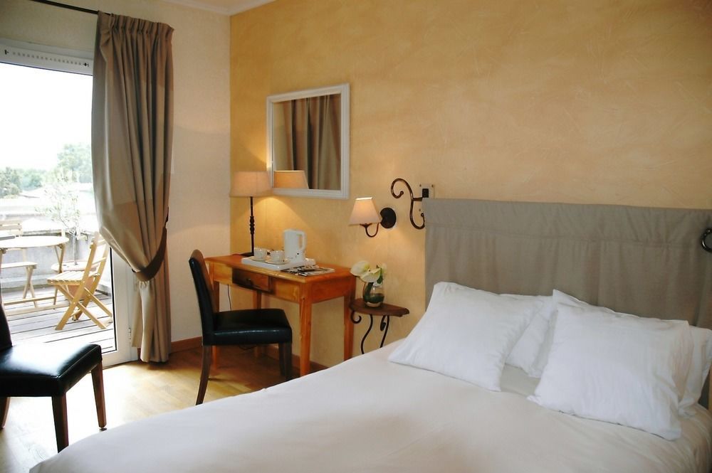 De L'horloge 4*